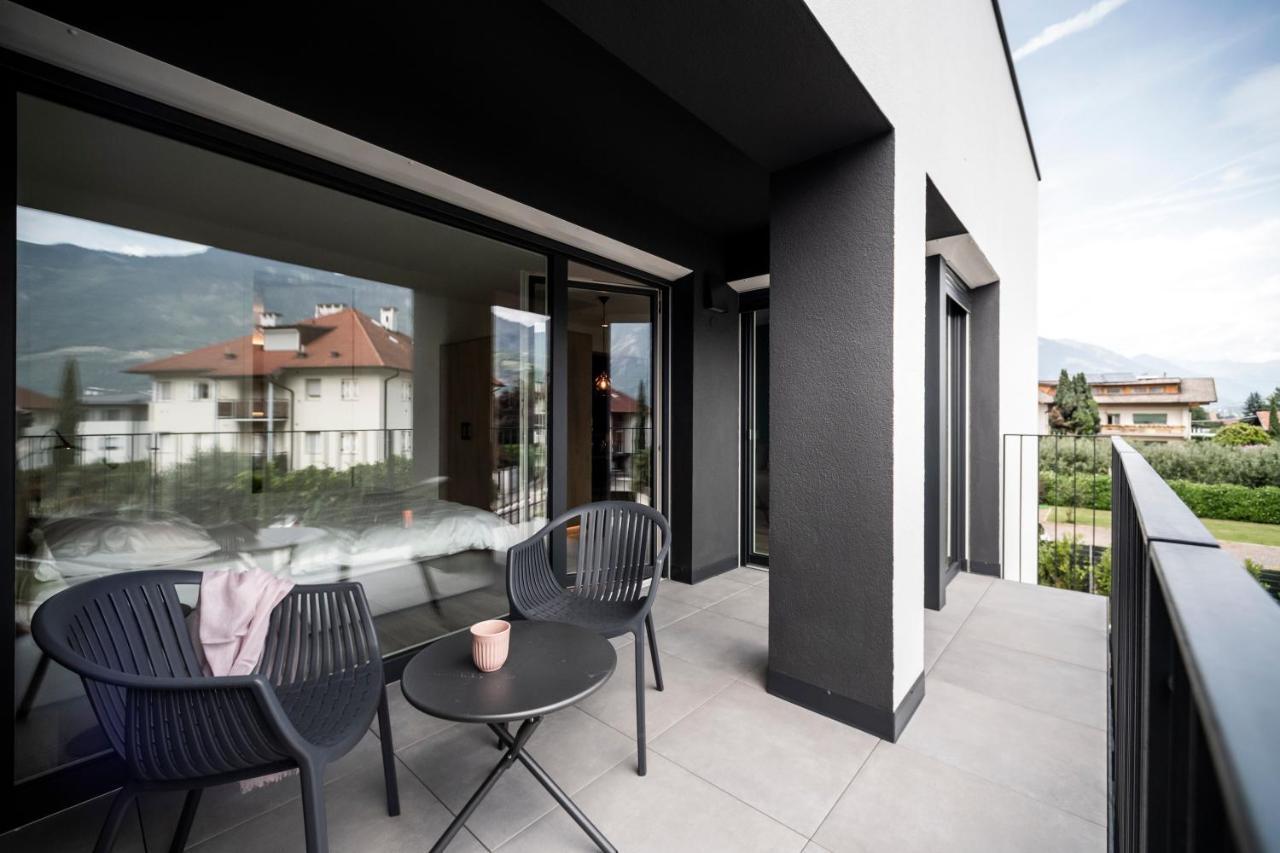 Sambucus Apartments -Premium Apartments For You And Your Dog Lana Eksteriør billede